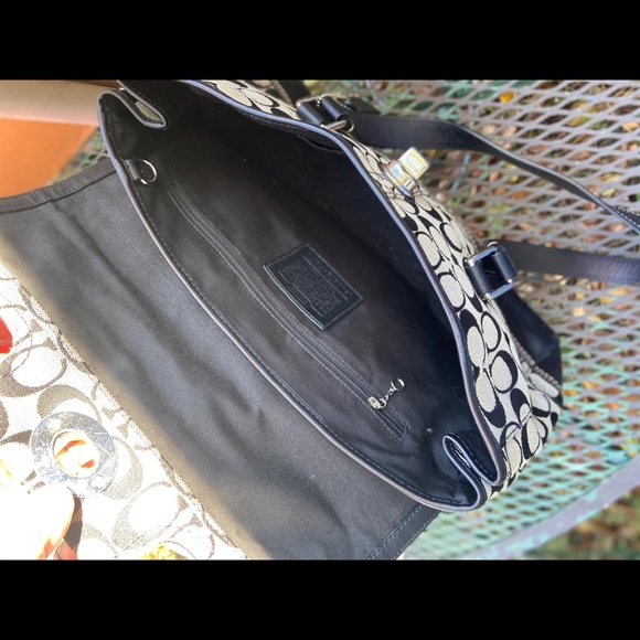 Authentic Coach Purse - Picture 2 of 3